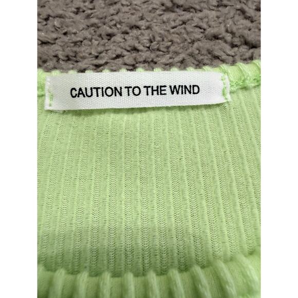 Caution to The Wind Small Tulip Sleeve Pullover Stretchy Lime Green Top NWT - Picture 4 of 5